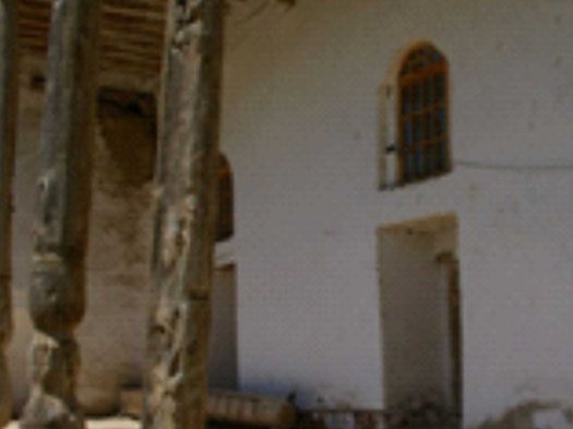 Qadimiy masjid ayvoni